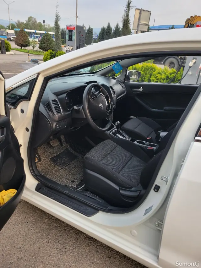 Kia K3 2016 · 1.6 AT