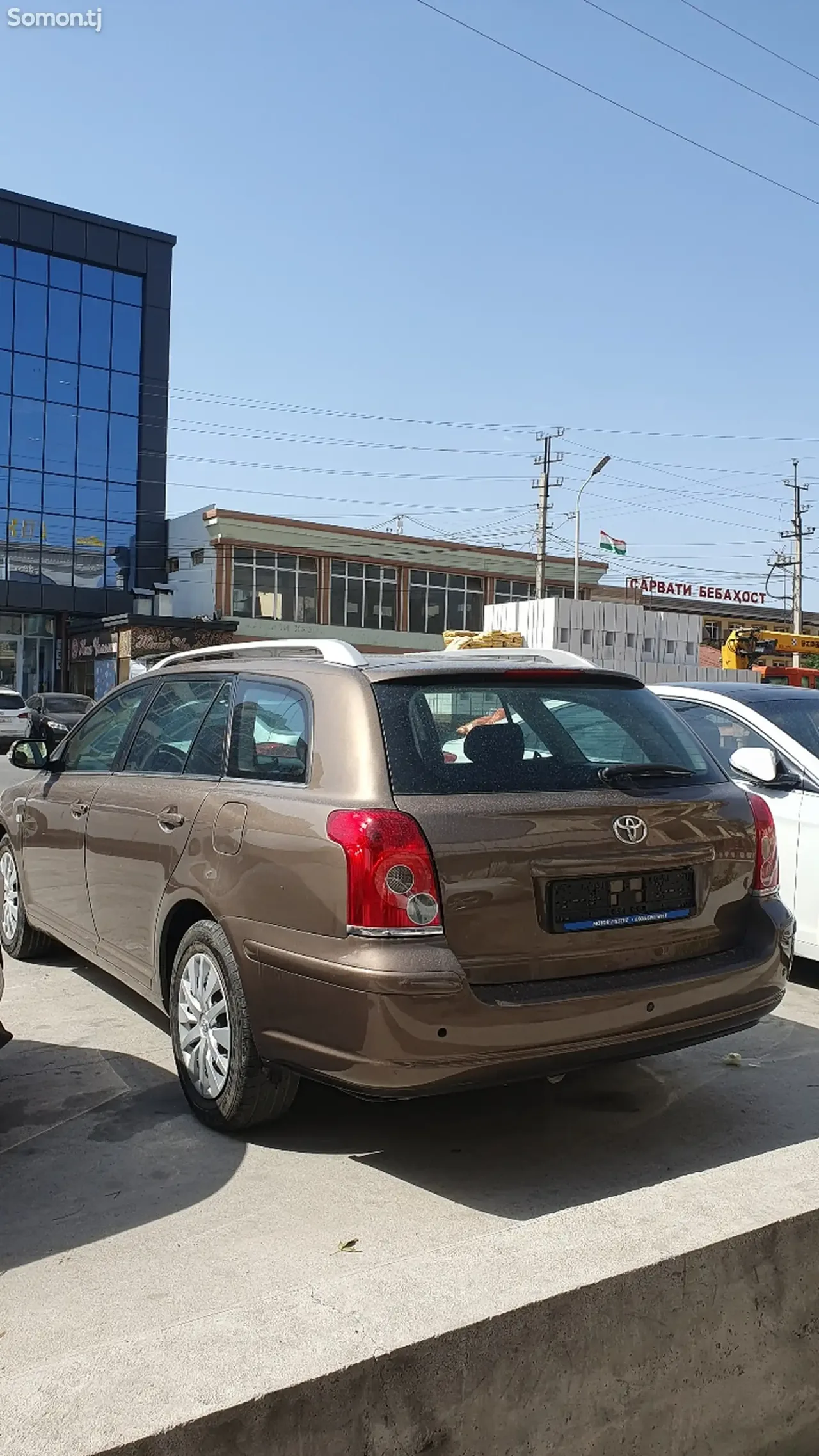 Toyota Avensis 2005 · 1.8 AT