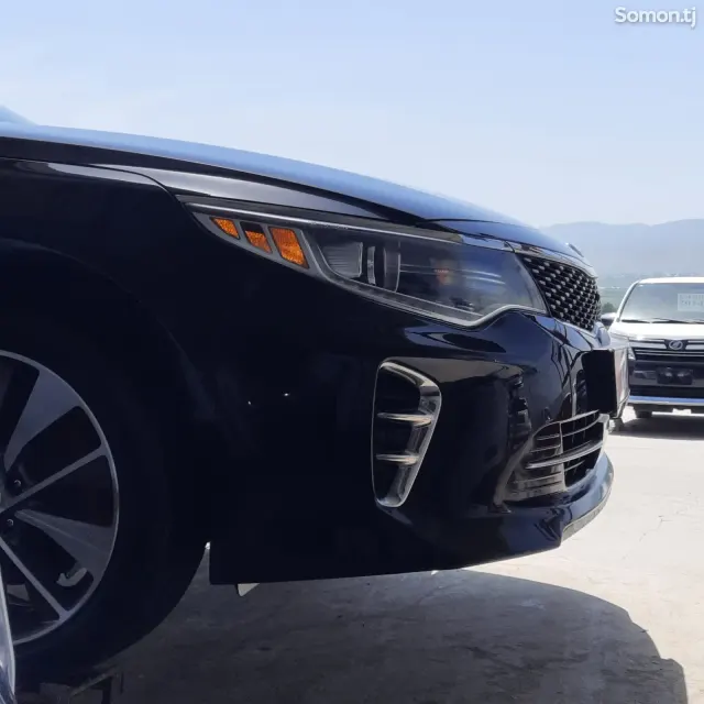 Kia Optima 2016 · 2.0 AT