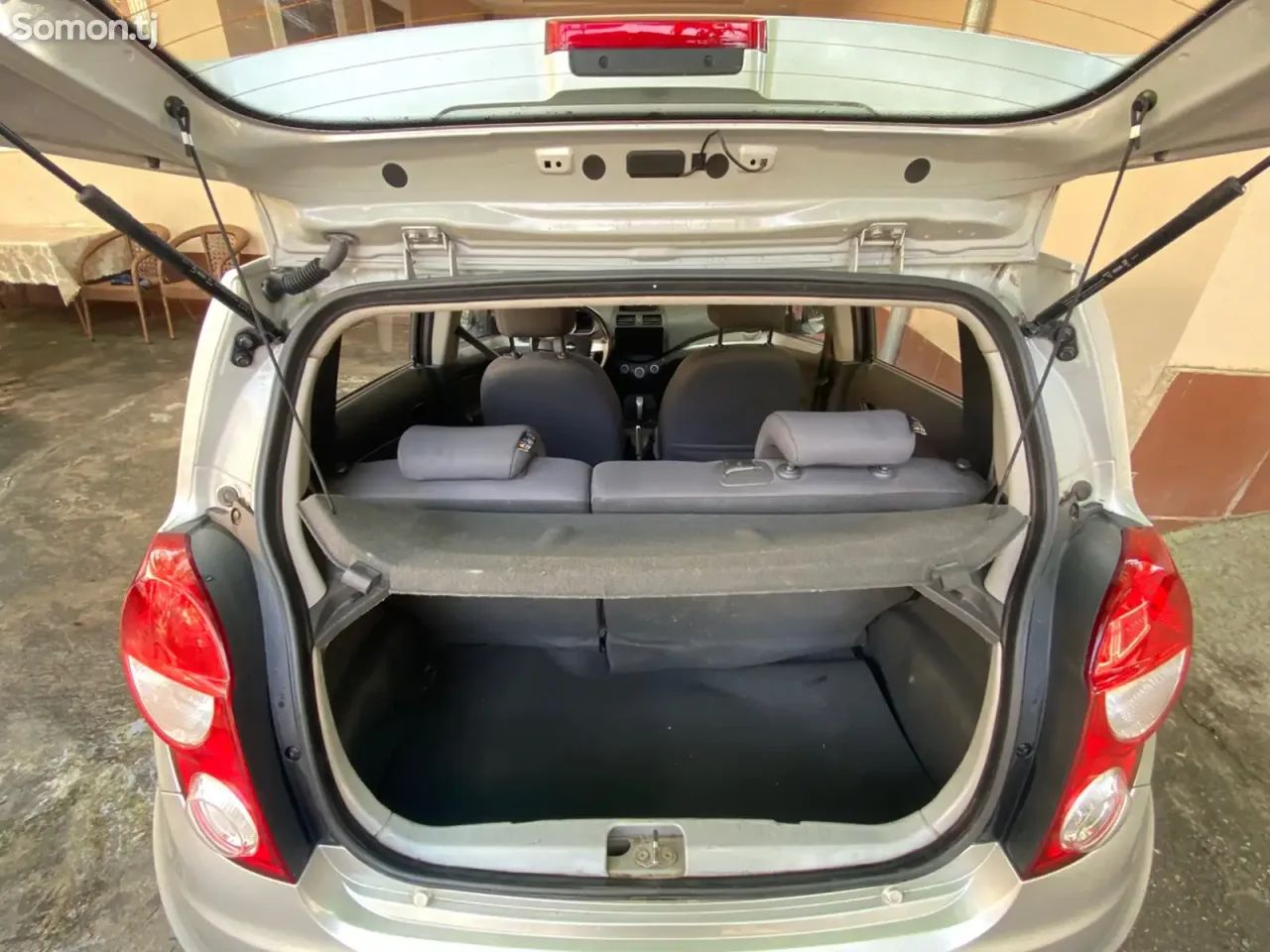 Chevrolet Spark 2015 · 1.1 AT