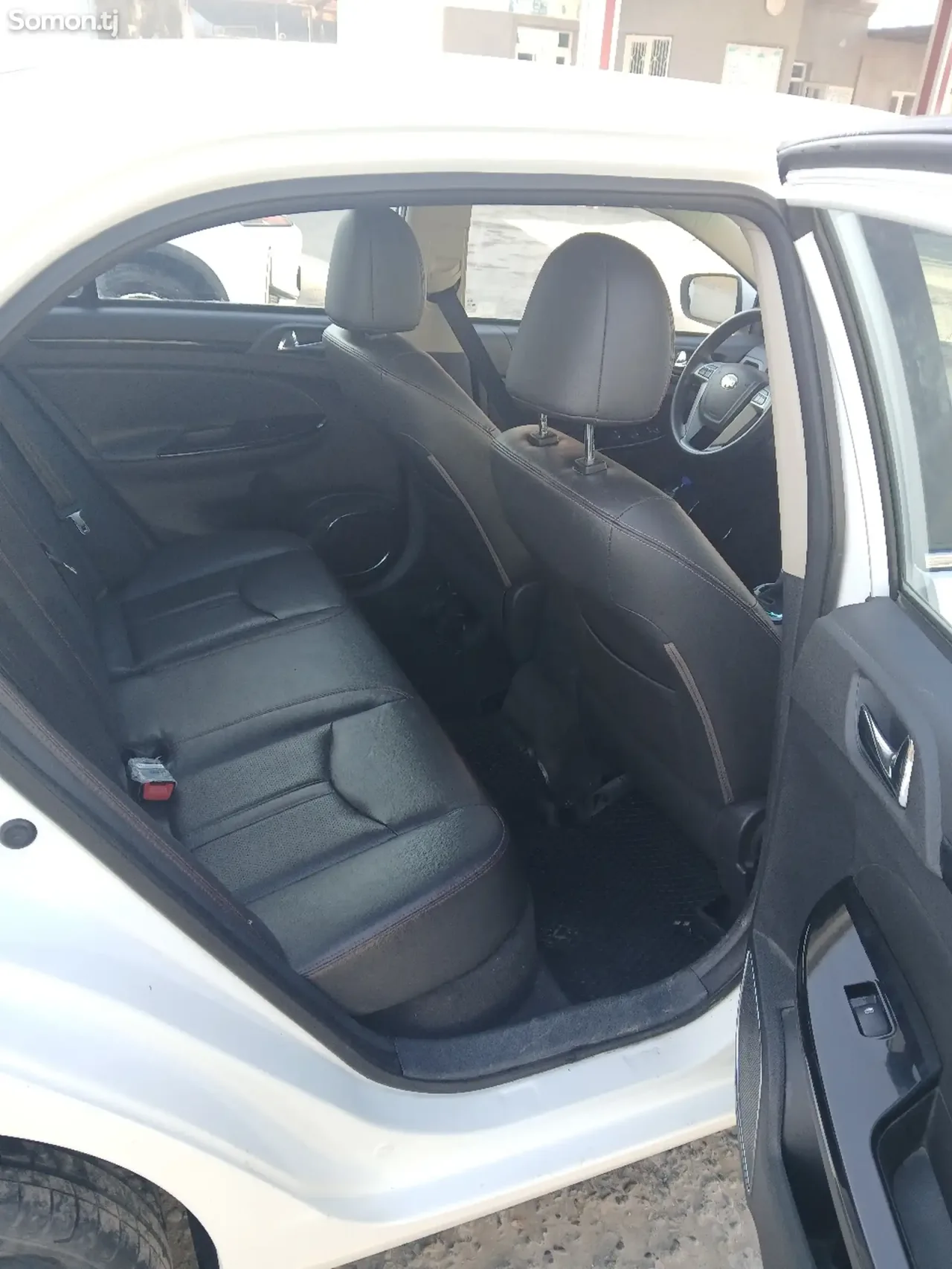 BYD E5 2019 · AT