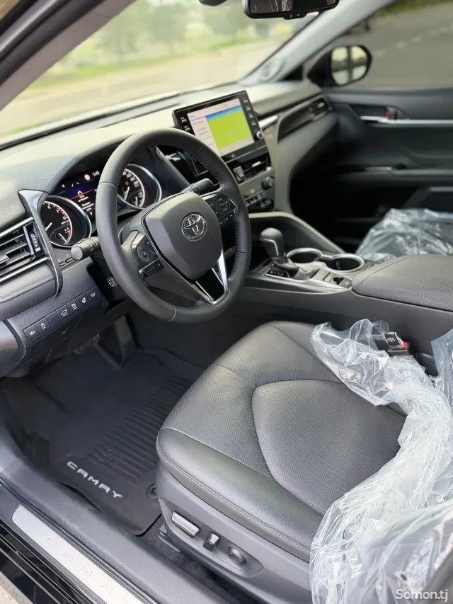 Toyota Camry 2021 · 2.5 AT