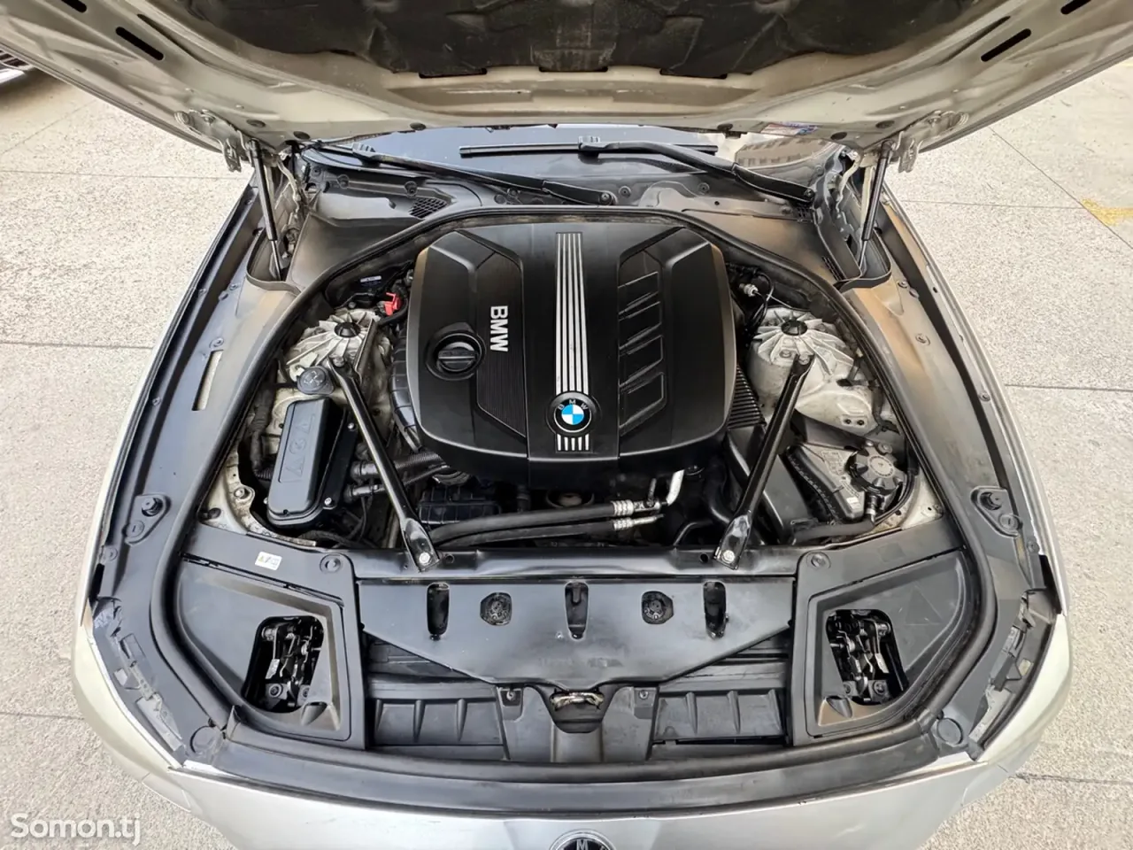 BMW 5 series 2012 · 2.0 AT
