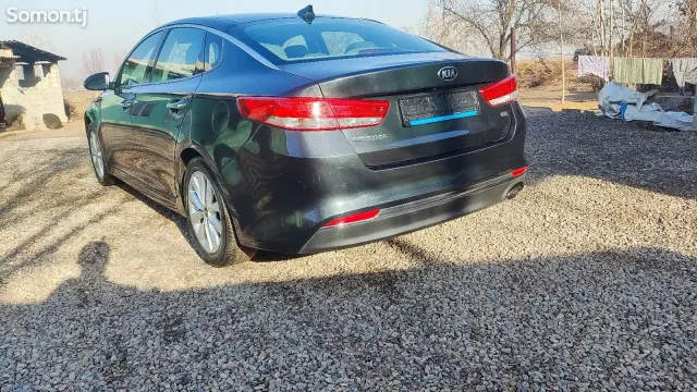 Kia Optima 2016 · 2.4 AT