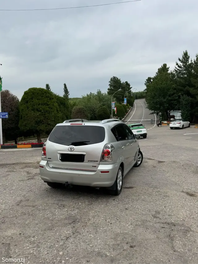 Toyota Verso 2007 · 2.2 MT