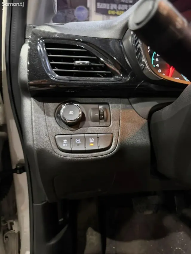 Chevrolet Spark 2016 · 1.0 AT