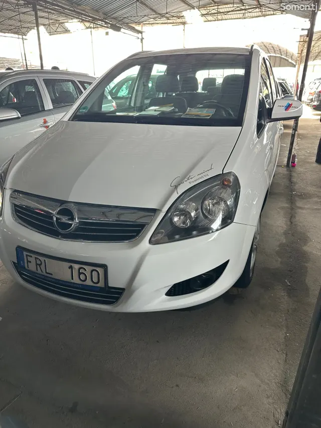 Opel Zafira 2014 · 1.8 MT