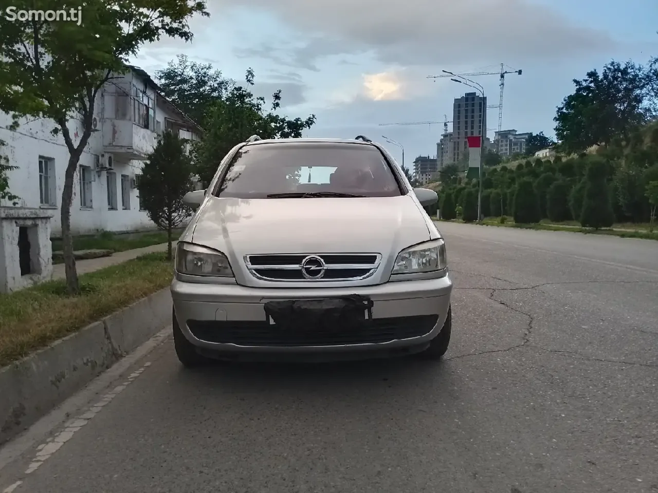 Opel Zafira 2004 · 2.2 AT