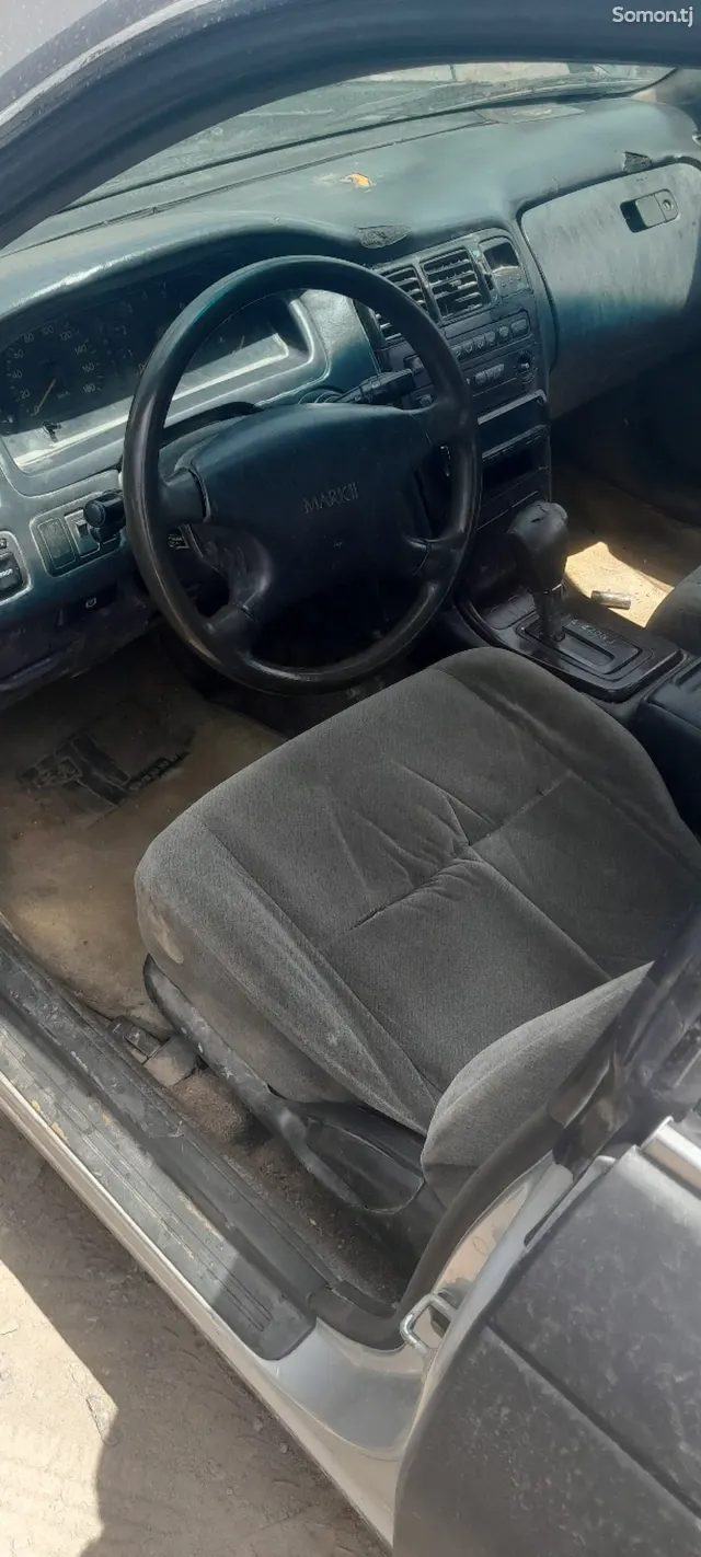 Toyota Mark II 1995 · 2.0 AT