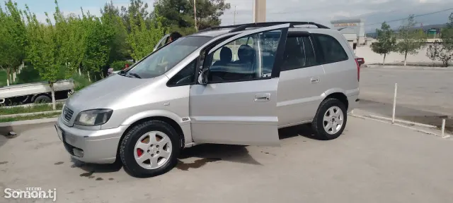 Opel Zafira 2000 · 1.8 MT