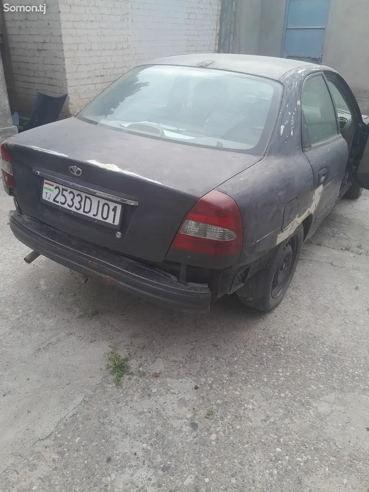 Daewoo Nubira 2004 · 1.6 MT