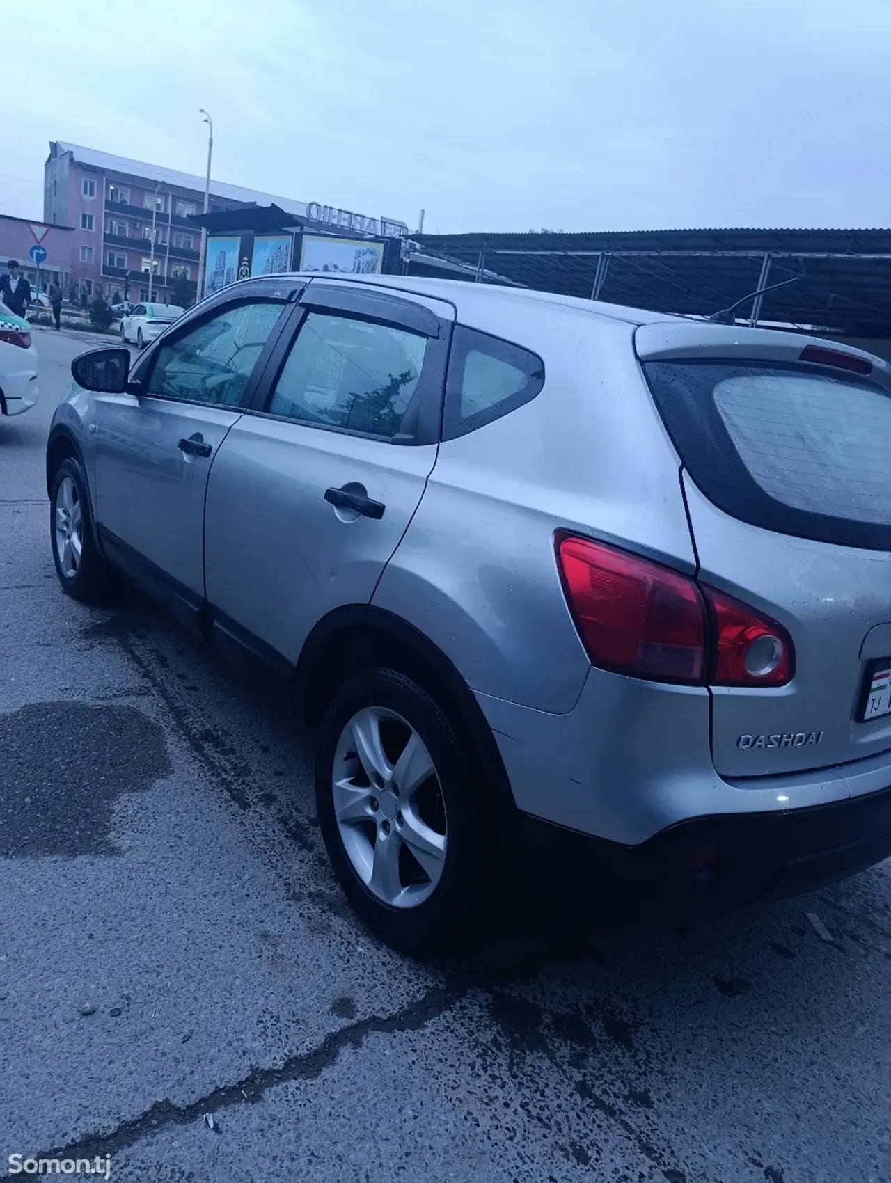 Nissan Qashqai 2008 · 2.0 AT