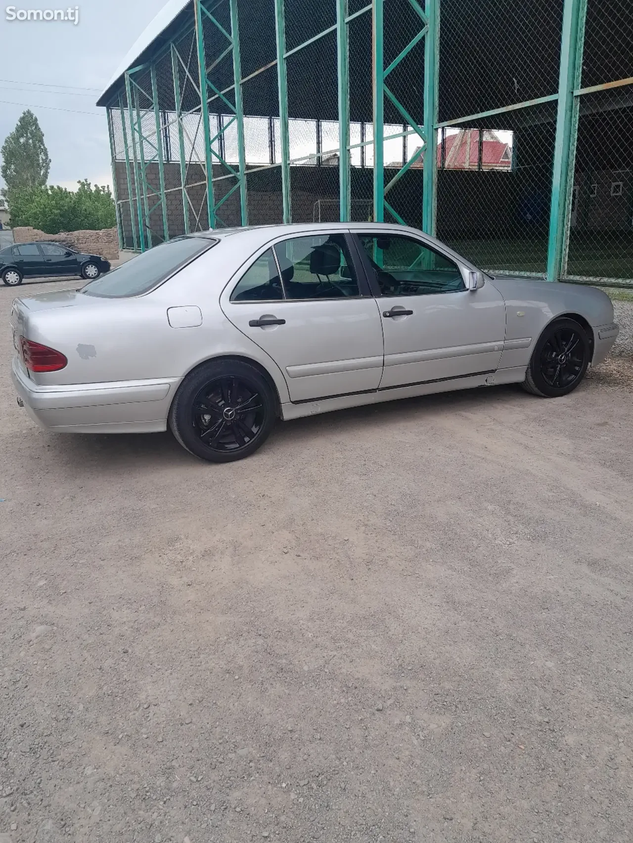 Mercedes-Benz E class 1997 · 2.8 AT