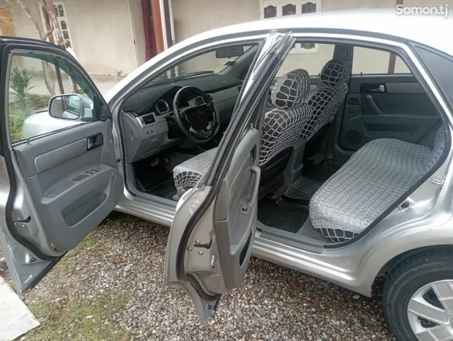 Chevrolet Lacetti 2011 · 1.6 AT