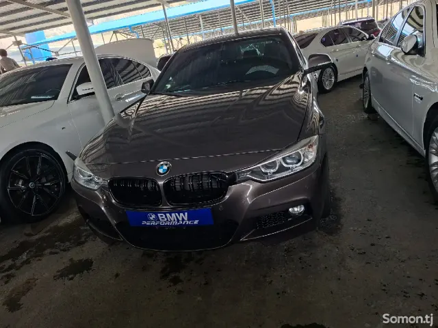 BMW 3 series 2015 · 2.0 AT