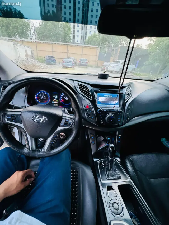 Hyundai i40 2013 · 2.0 AT