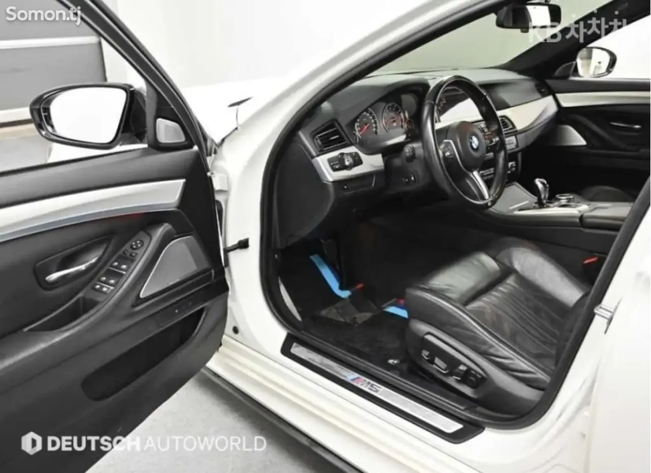 BMW M5 2016 · 4.4 AT