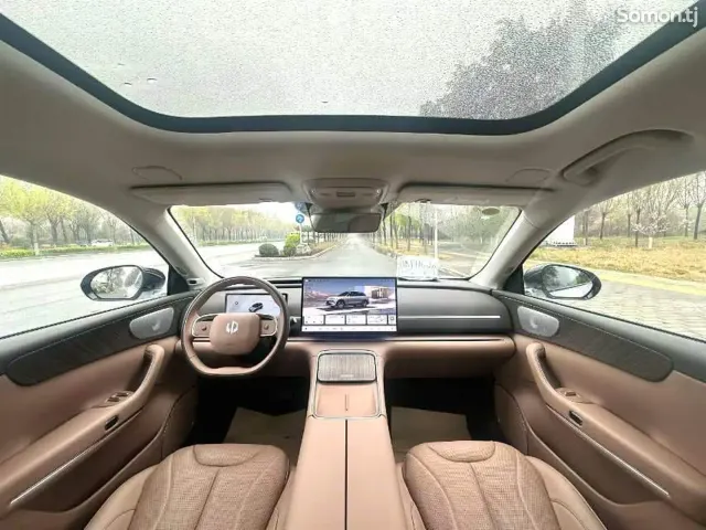 Leapmotor C11 2025 · AT