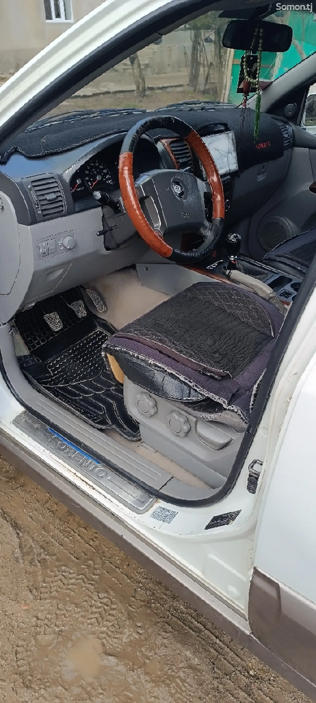 Kia Sorento 2005 · 2.0 MT