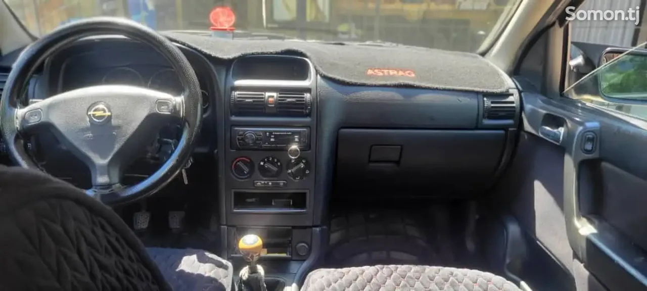 Opel Astra G 2000 · 1.6 MT