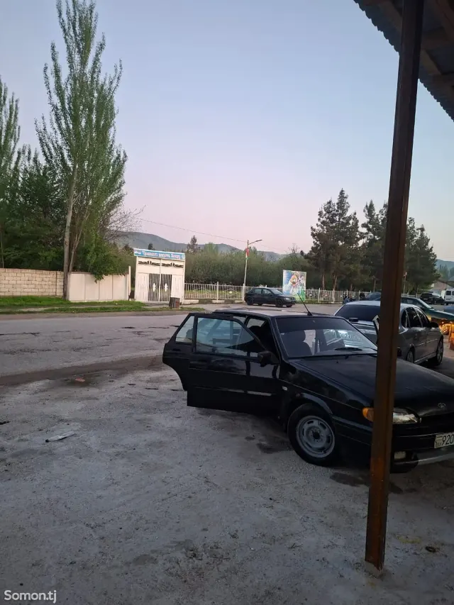 Lada (ВАЗ) 2114 2011 · 1.7 MT