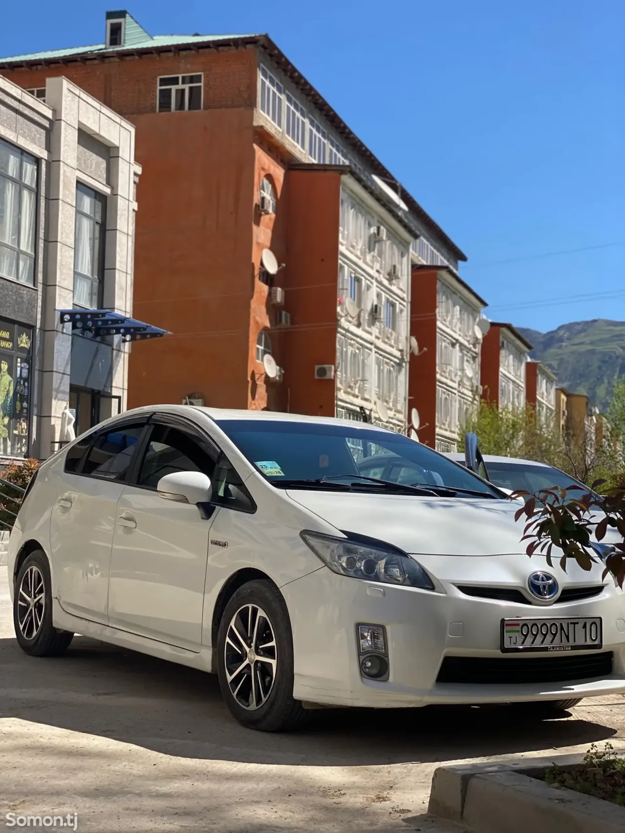 Toyota Prius 2010 · 1.8 AMT