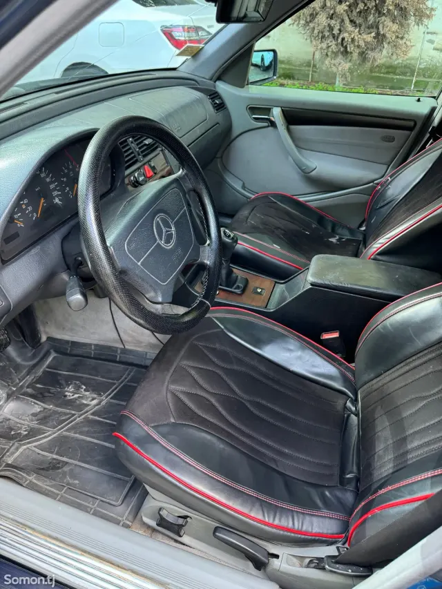 Mercedes-Benz C class 1996 · 2.0 MT