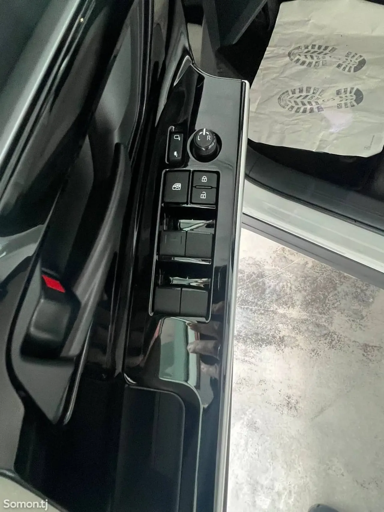 Toyota bZ4X 2023 · 2.5 AT