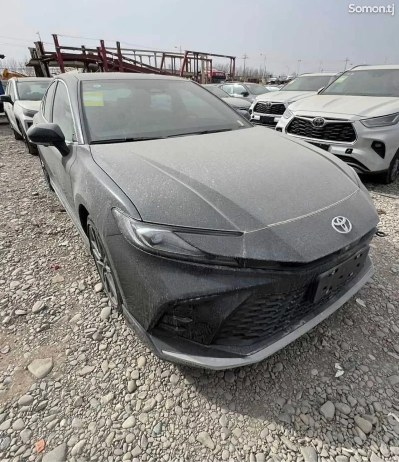 Toyota Camry 2026 · AT