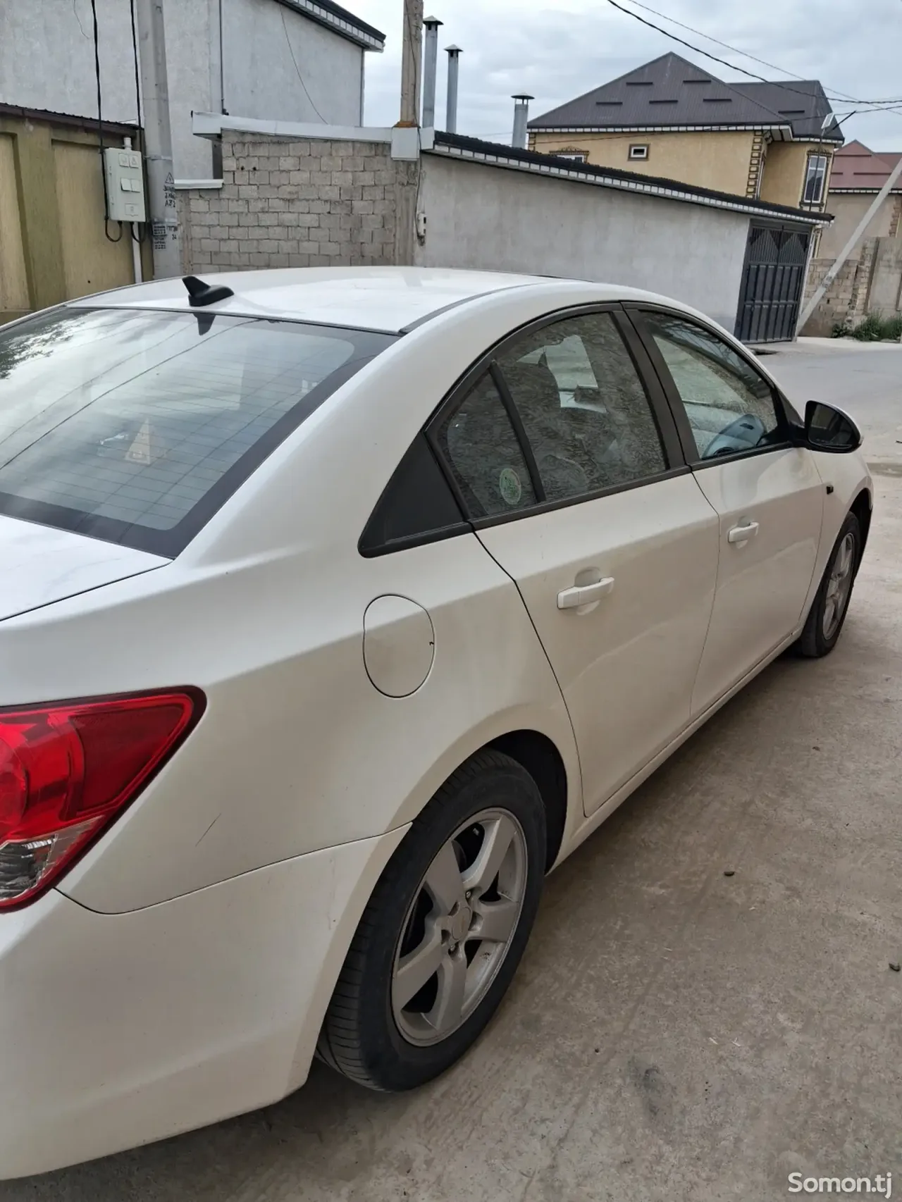 Chevrolet Cruze 2010 · 1.8 AT