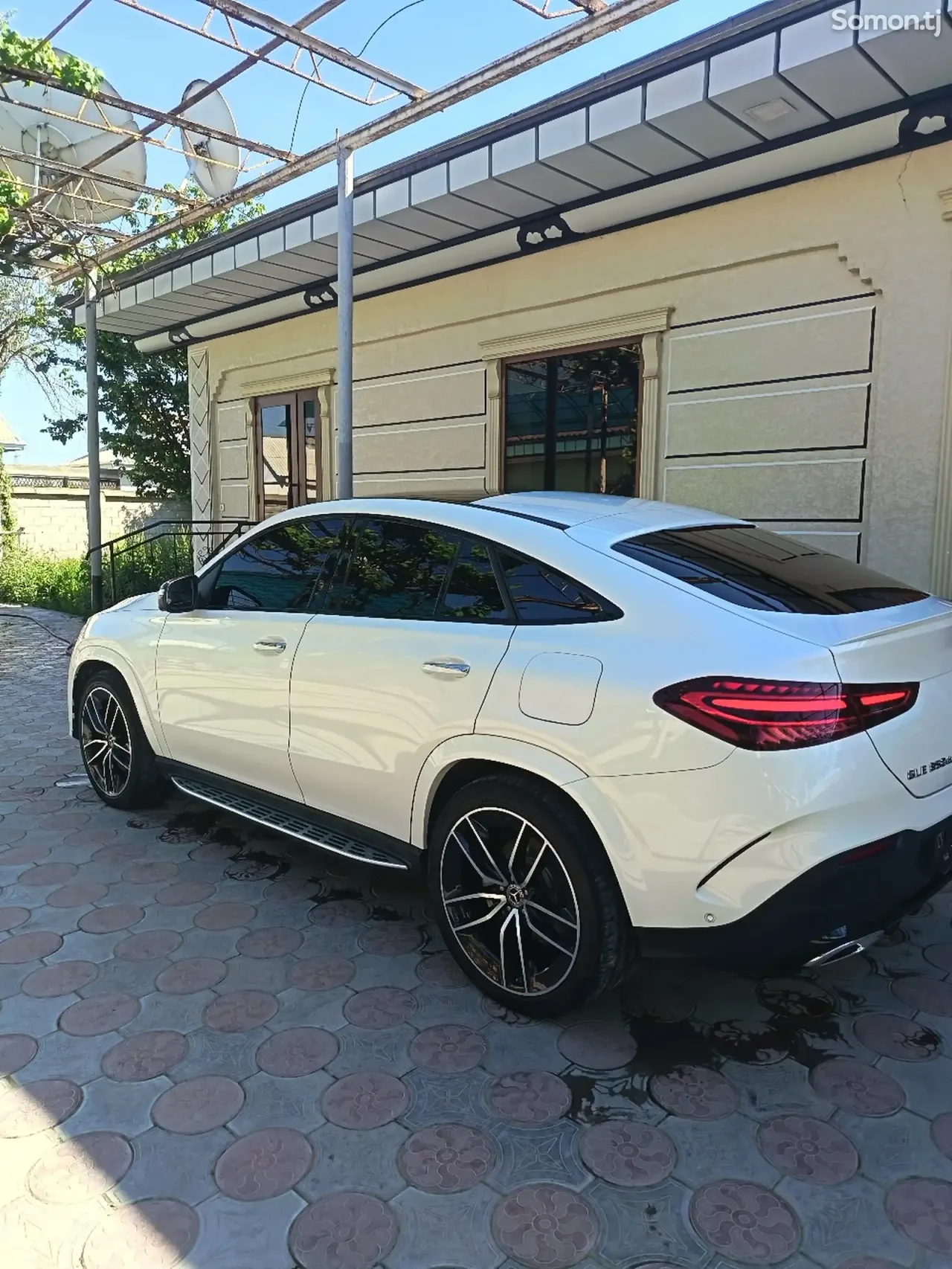 Mercedes-Benz GLE class 2024 · 3.5 AT
