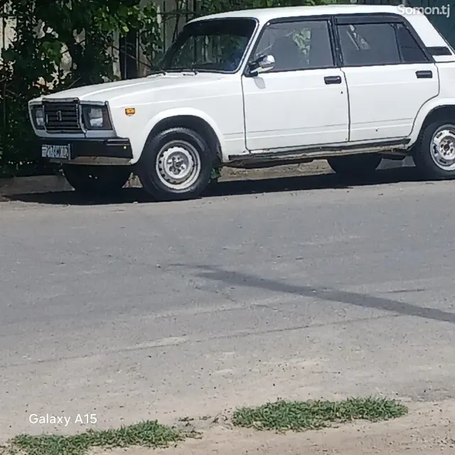 Lada (ВАЗ) 2107 2004 · 1.5 MT