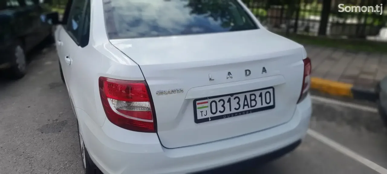 Lada (ВАЗ) Granta 2025 · 1.6 MT