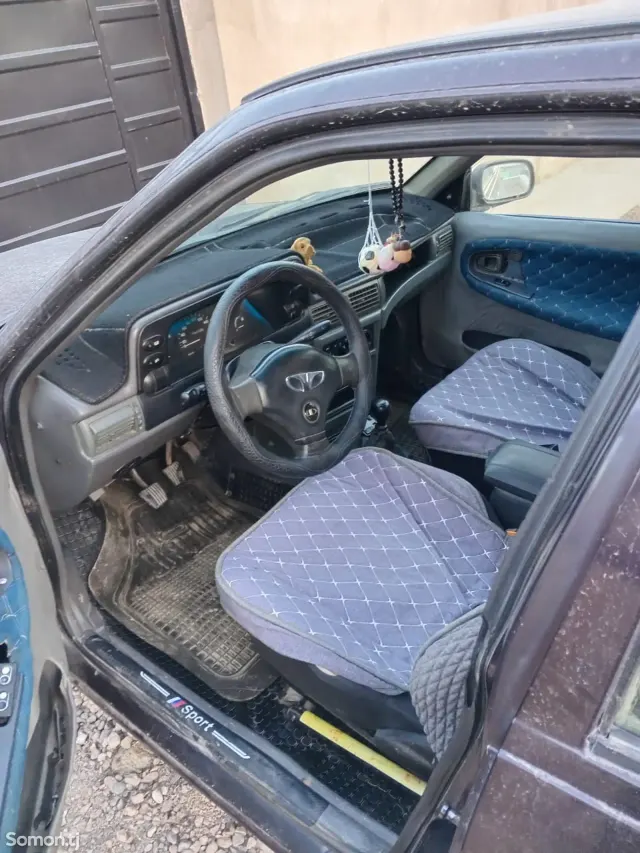 Daewoo Nexia 1995 · 1.6 MT