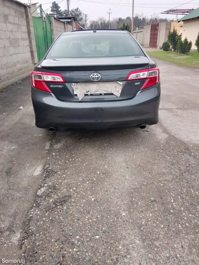 Toyota Camry 2012 · 3.5 AT