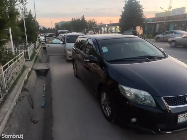 Toyota Fielder 2010 · 1.8 AT