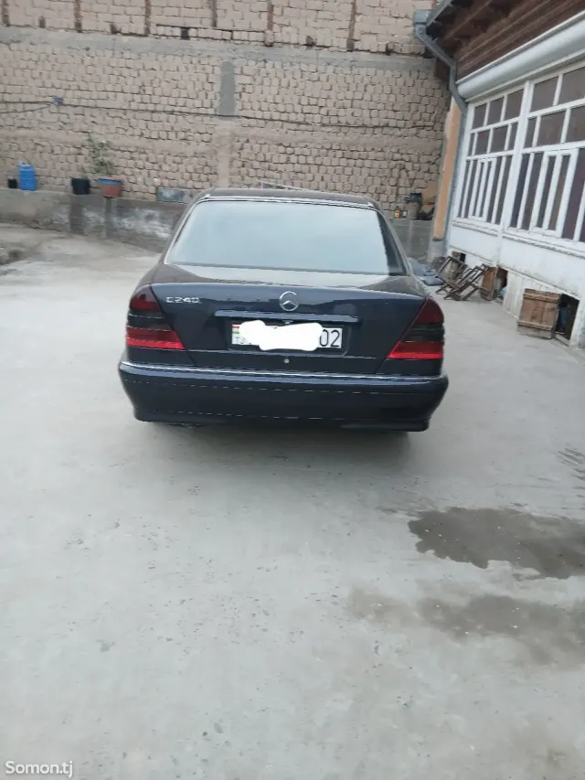 Mercedes-Benz C class 1998 · 2.4 AT