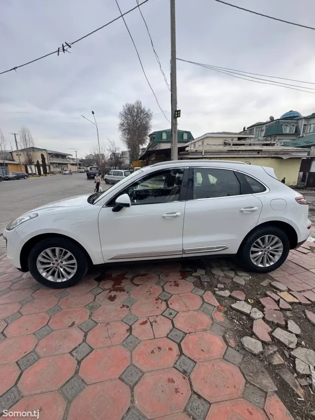 Zotye SR9 2017 · 2.0 AT