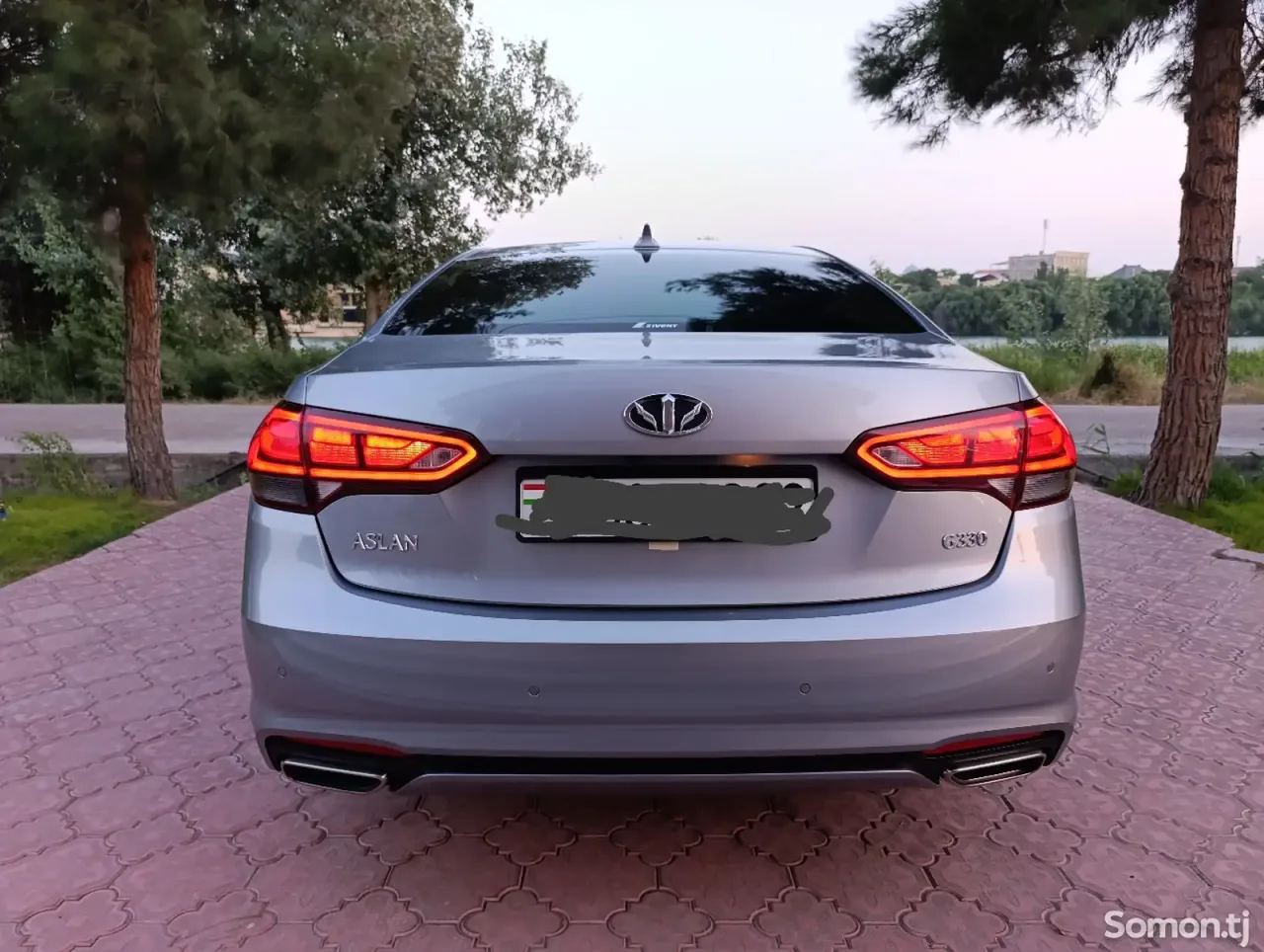 Hyundai Aslan 2014 · 3.0 AT