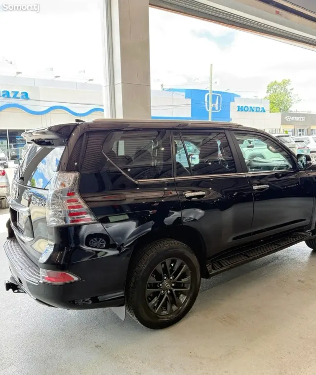 Lexus GX series 2023 · 4.6 AT