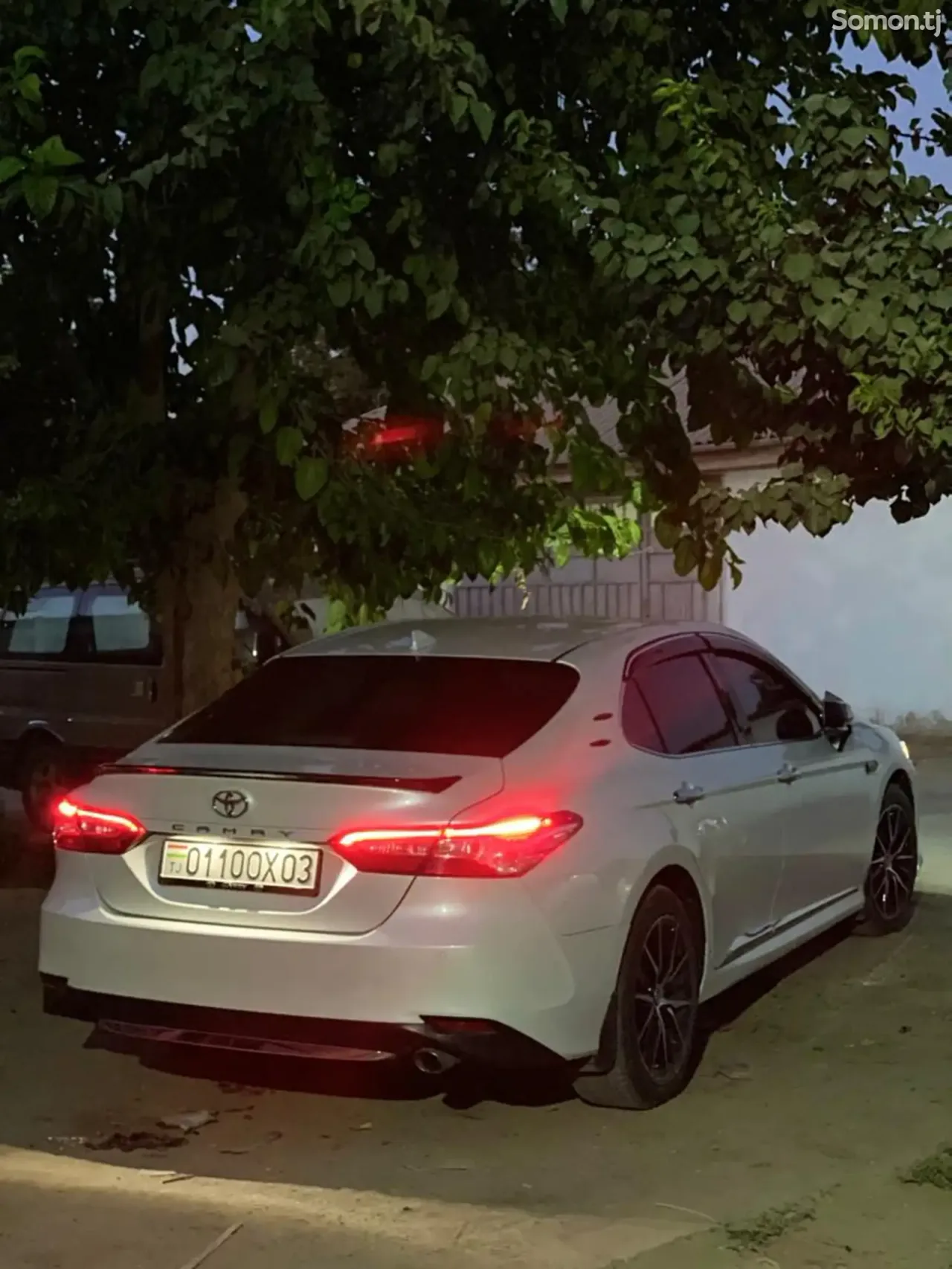 Toyota Camry 2018 · 2.5 AT