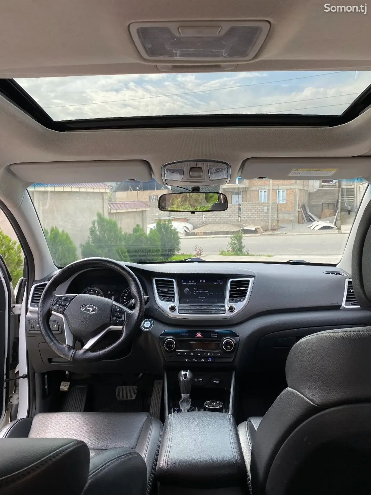 Hyundai Tucson 2016 · 1.6 AT
