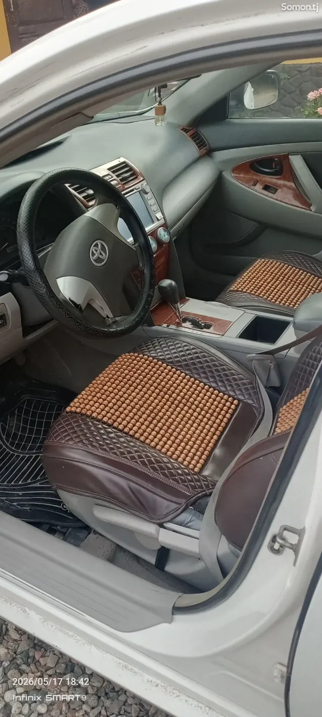 Toyota Camry 2008 · 2.4 AT