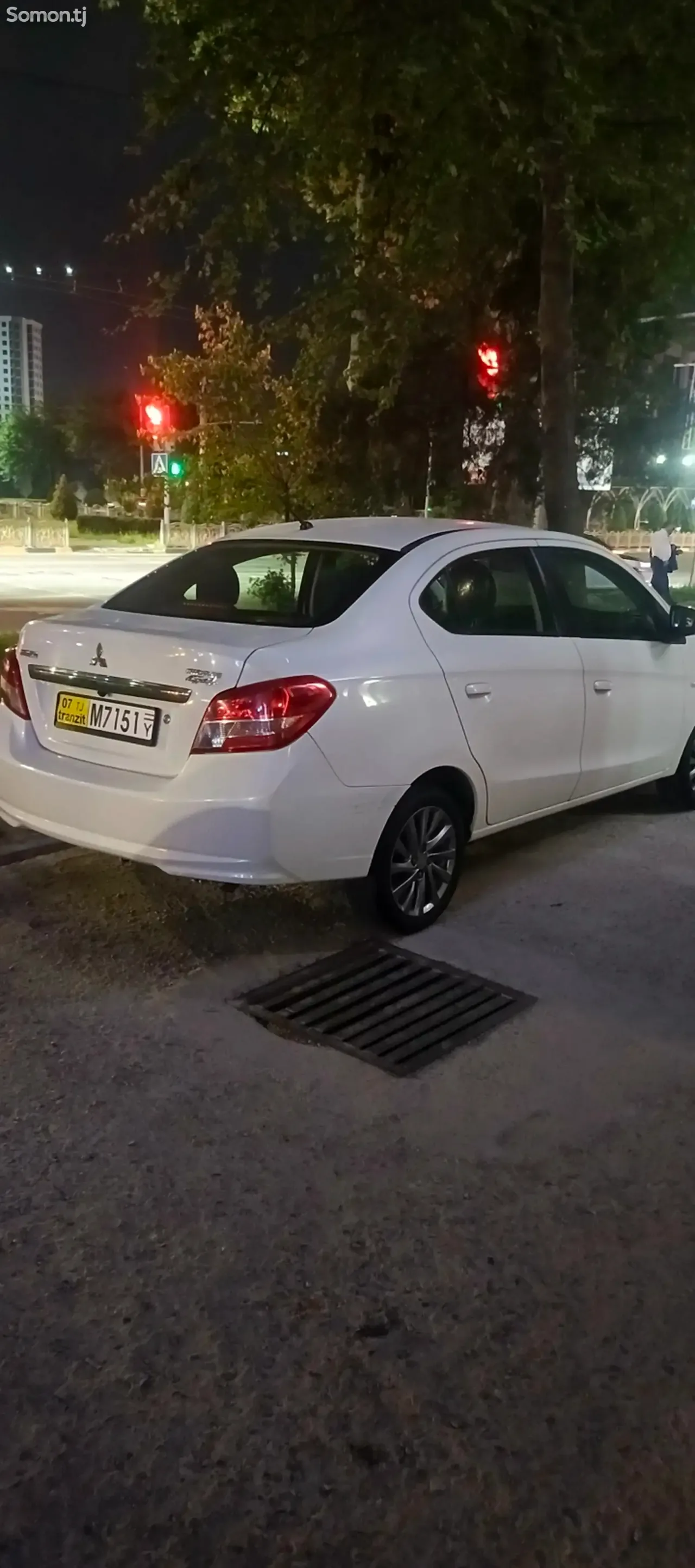 Mitsubishi Mirage 2017 · 1.2 AT