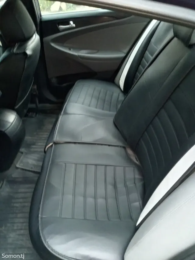 Hyundai Sonata 2012 · 2.0 AT