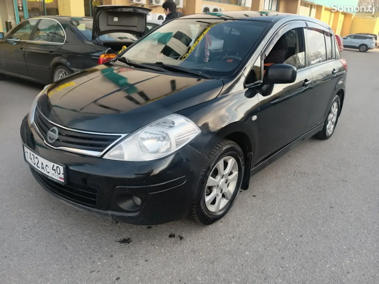 Nissan Tiida 2010 · 1.6 MT