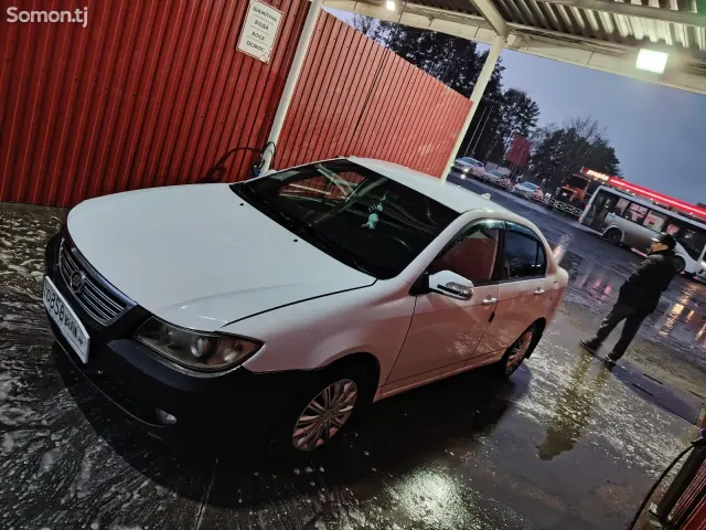 Lifan Cebrium 2011 · 1.6 MT