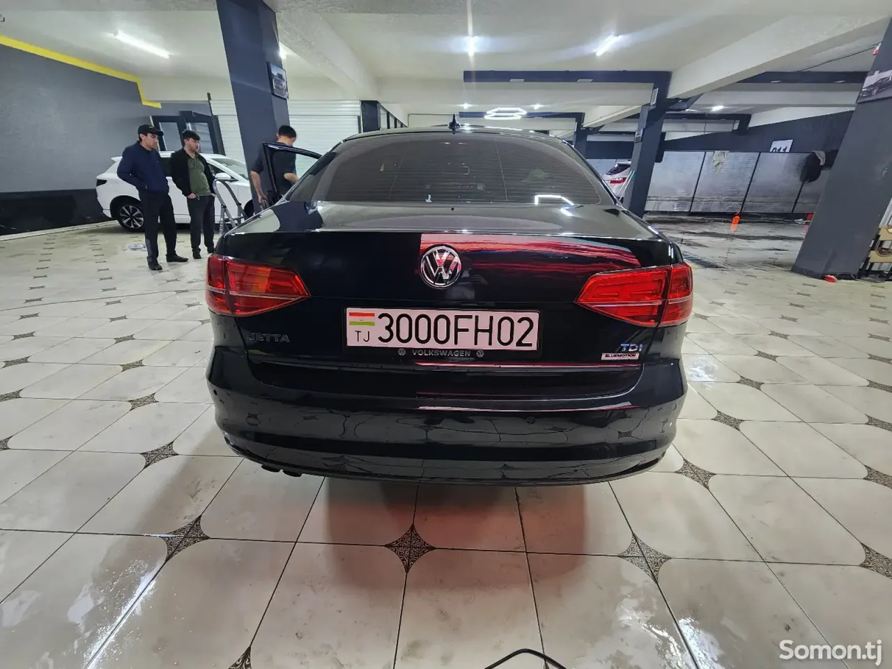Volkswagen Jetta 2015 · 2.0 AT