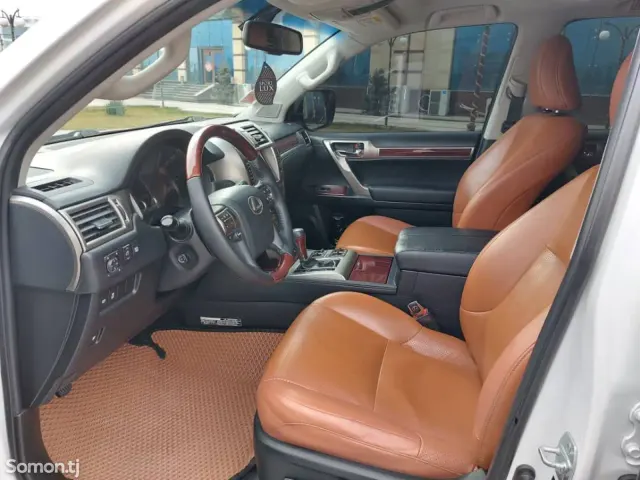 Lexus GX series 2015 · 4.6 AT