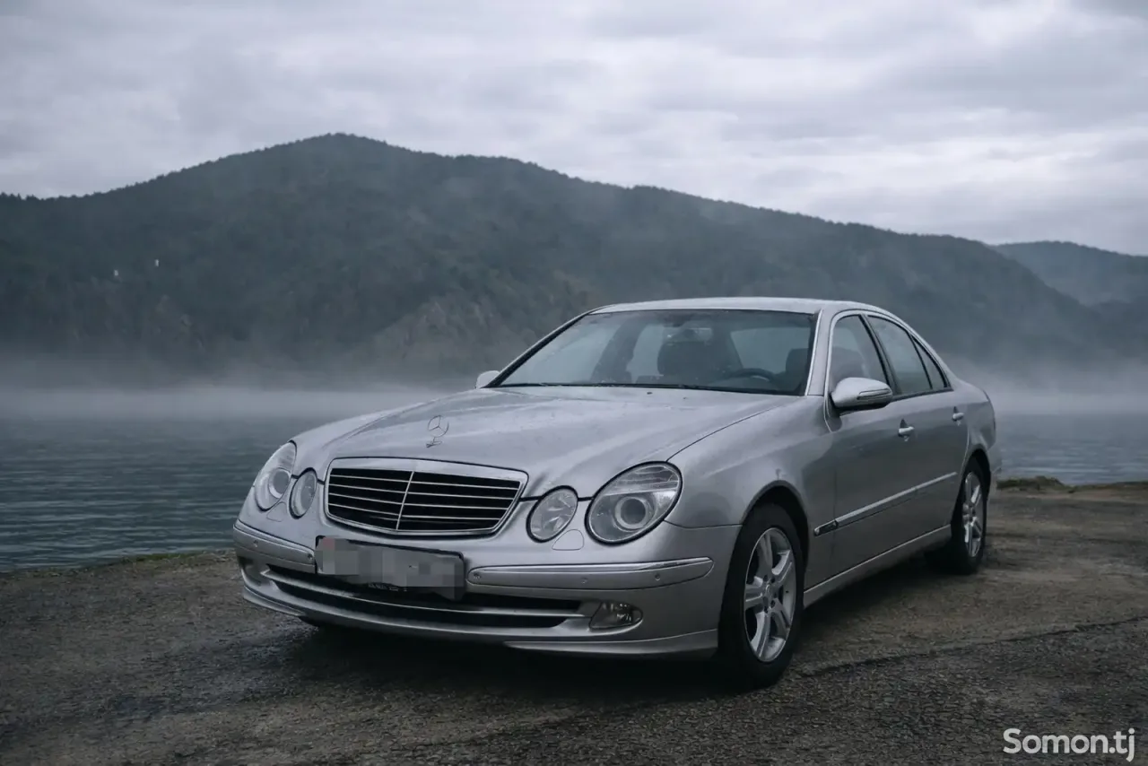 Mercedes-Benz E class 2002 · 3.2 AT